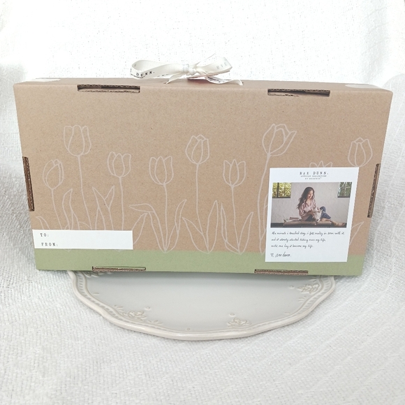 Rae Dunn Mom and Mini Floral Butterfly Ceramic Mug Gift Box Set - Picture 8 of 16